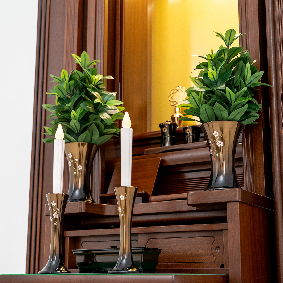 家具調仏壇ブラウンウッド｜アサメラ｜徳島仏壇｜自動扉｜椅子対応｜特