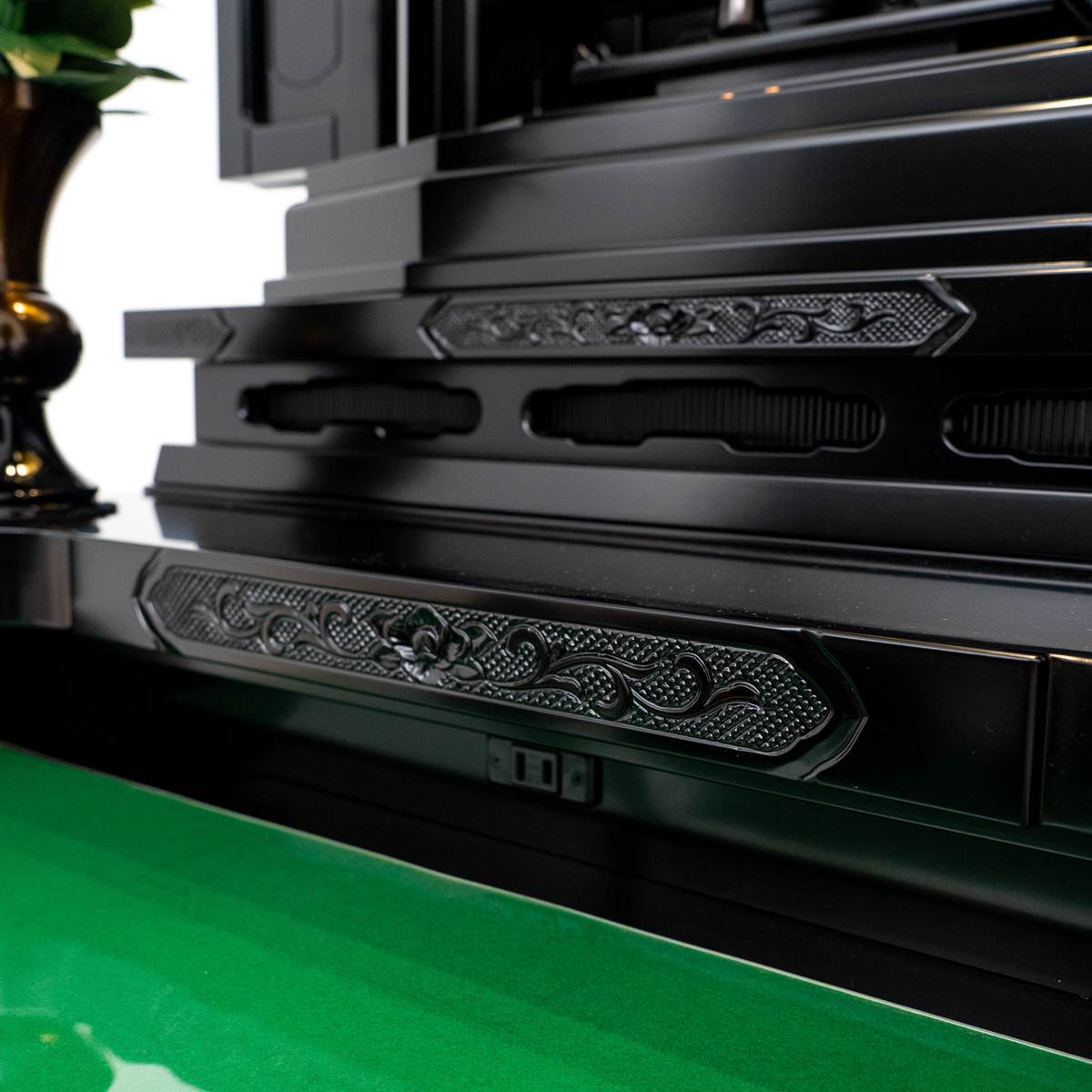 厨子型仏壇大樹｜黒檀｜徳島仏壇｜自動扉｜経机収納型｜特別特装御本尊