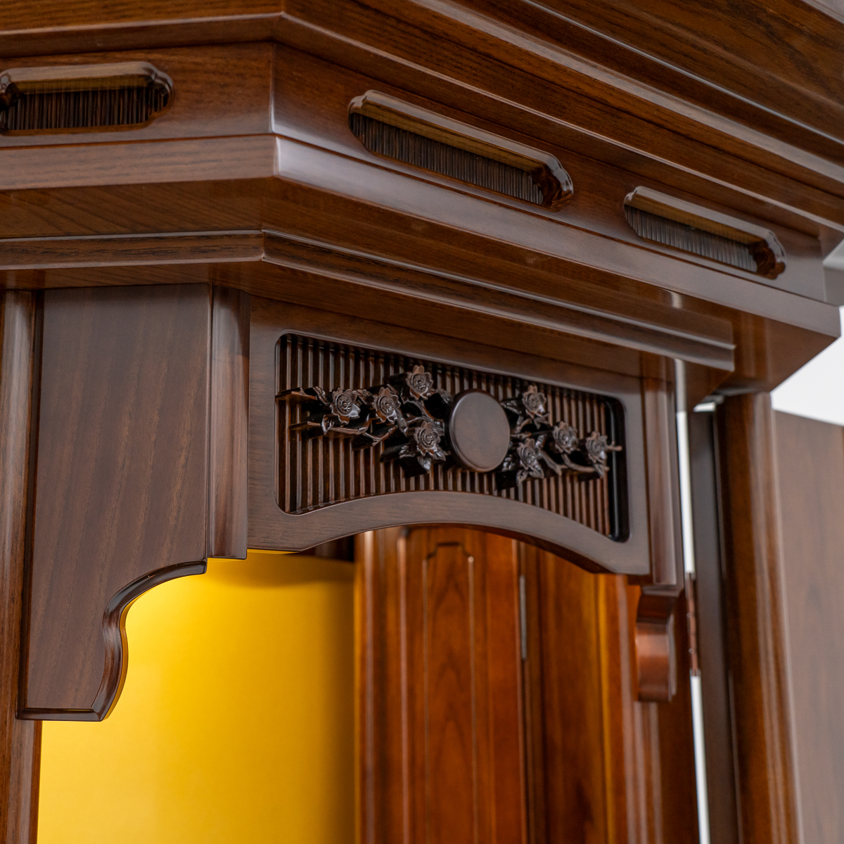 厨子型仏壇大河｜槐｜徳島仏壇｜自動扉｜経机収納型｜特別特装御本尊