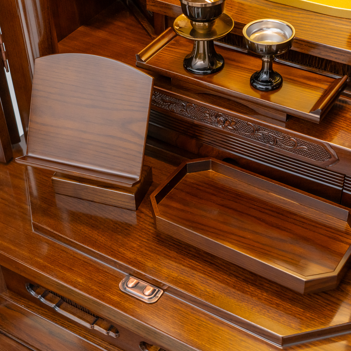 厨子型仏壇大河｜槐｜徳島仏壇｜自動扉｜経机収納型｜特別特装御本尊