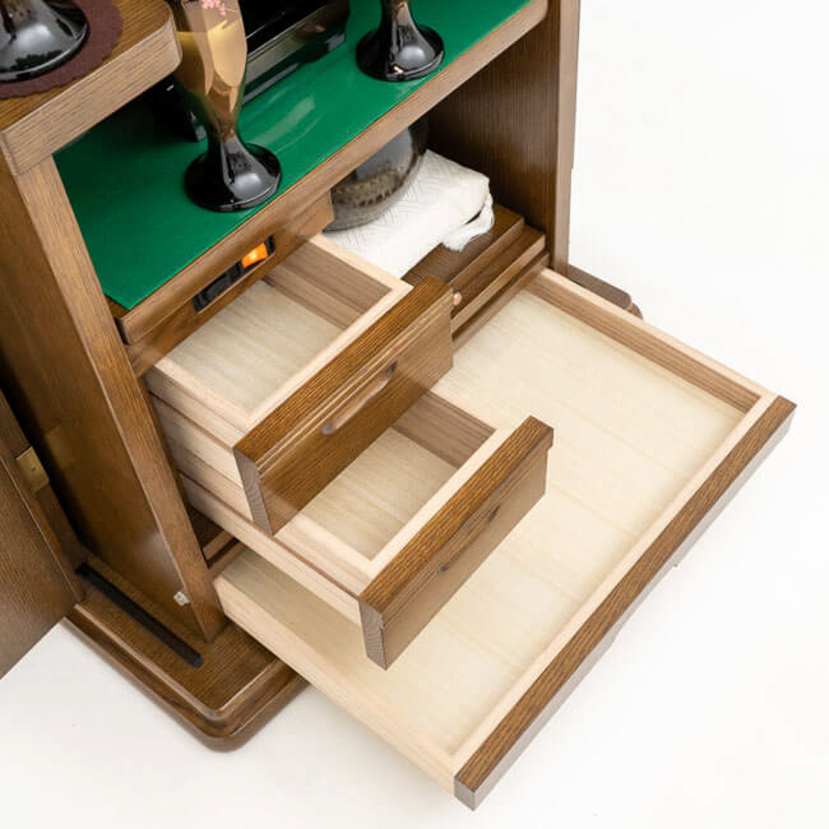 家具調仏壇オリエンタルウッド｜ナラ｜徳島仏壇｜自動扉｜椅子対応｜特