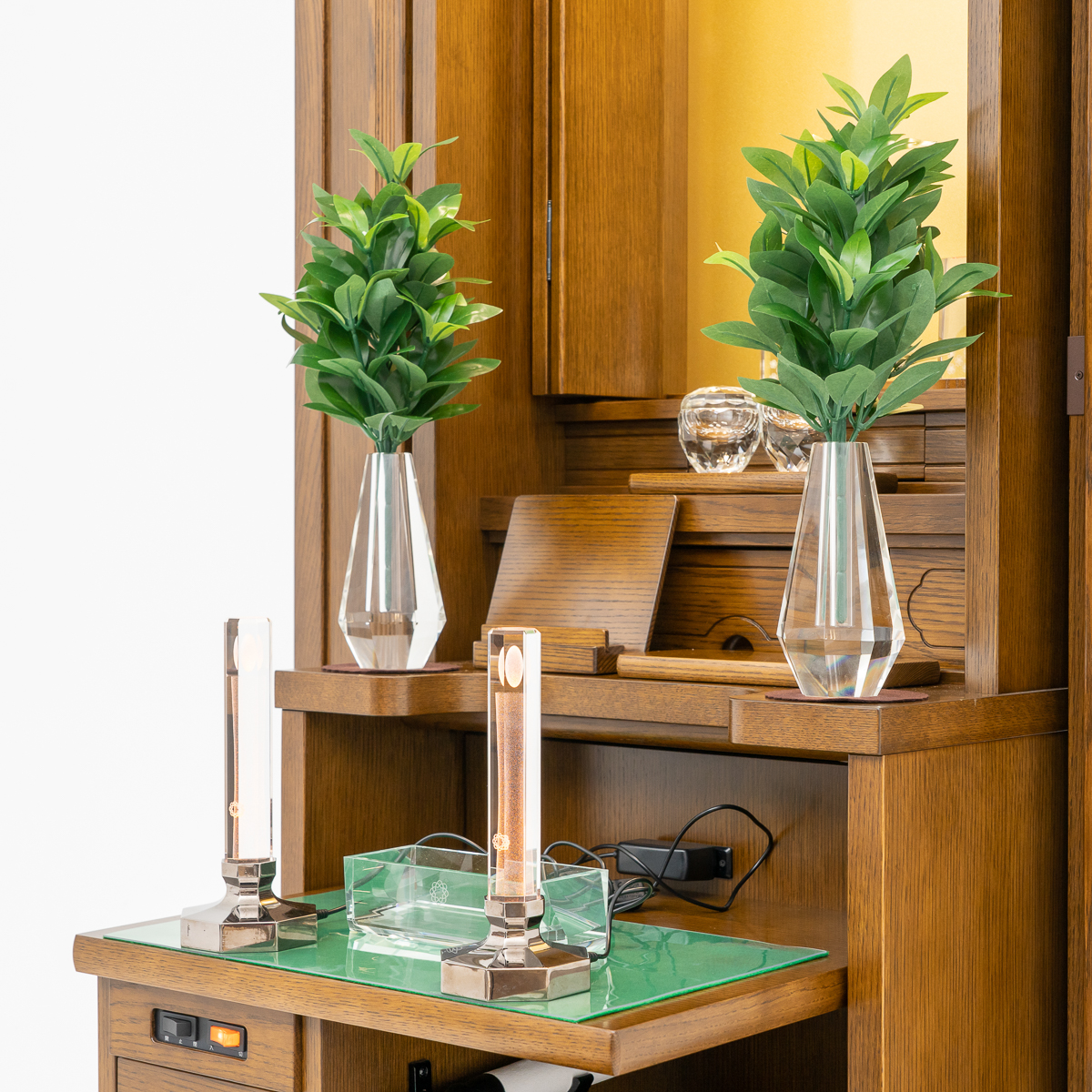 家具調仏壇クリオ｜ナラ｜徳島仏壇｜自動扉｜椅子対応｜特装御本尊対応