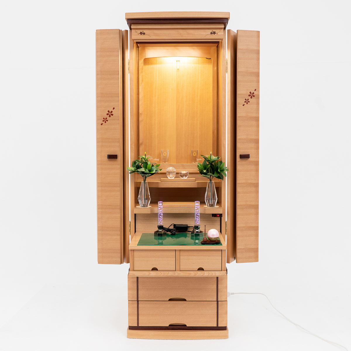 家具調仏壇淡桜｜樺桜｜徳島仏壇｜アクリル扉｜椅子対応｜特装御本尊