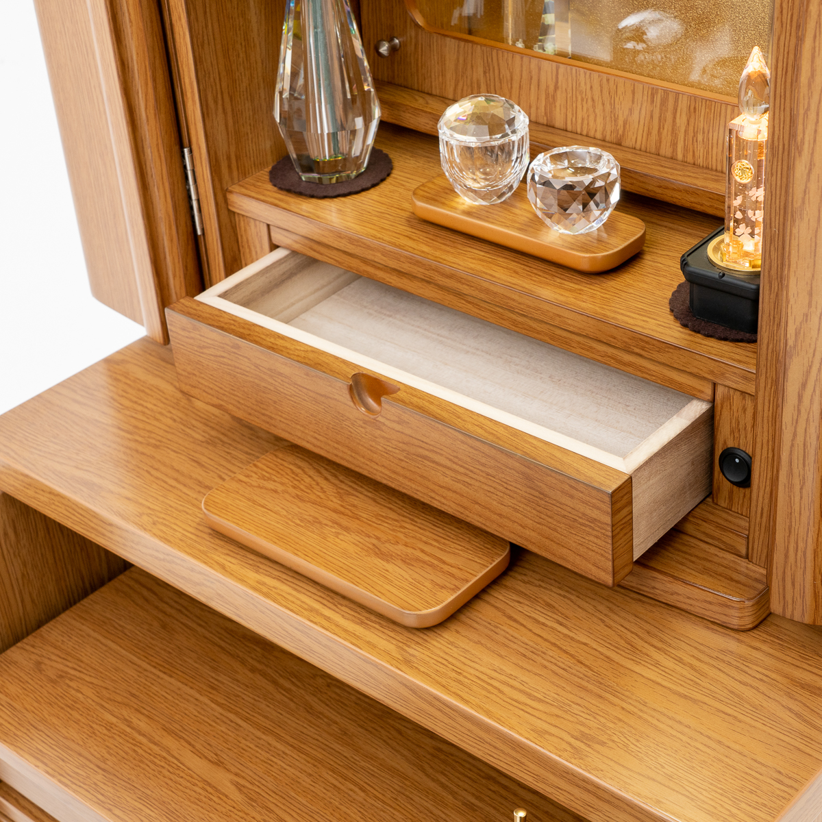 椅子付仏壇チャンス｜ナラオーク｜アクリル扉｜椅子対応｜特装御本尊