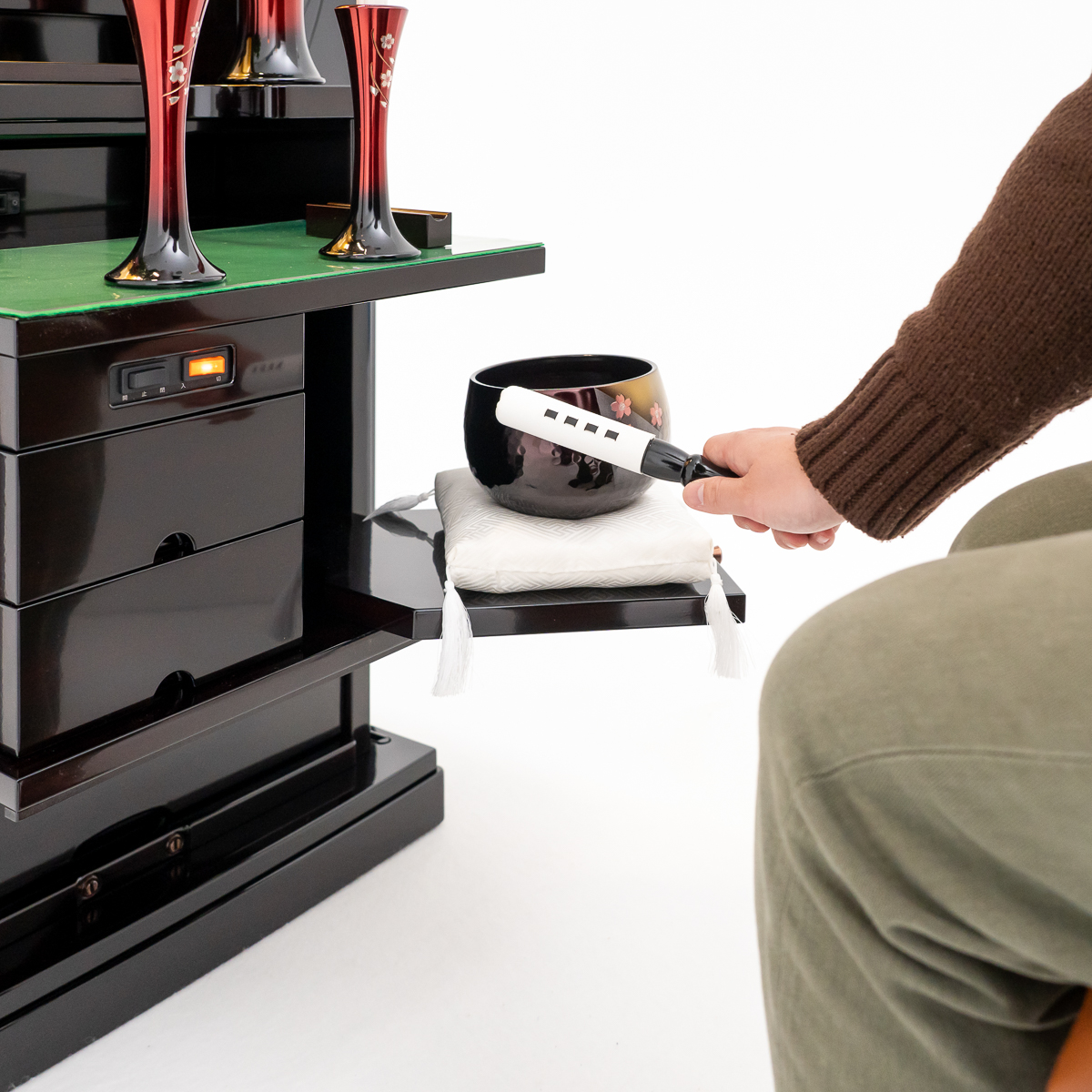 家具調仏壇ローズ｜紫檀｜徳島仏壇｜自動扉｜椅子対応｜特装御本尊対応