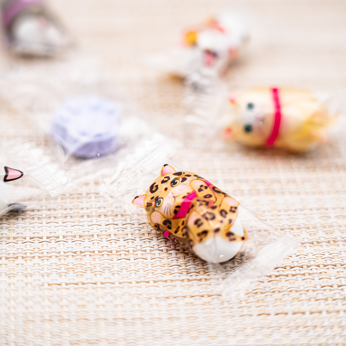 感謝のしおり にゃんチョコと肉球ラムネ | 【公式】創価学会仏壇・仏具